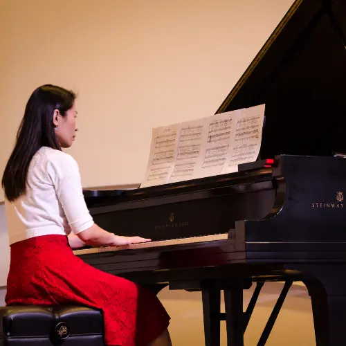 Piano Teacher Online - Fei Yang