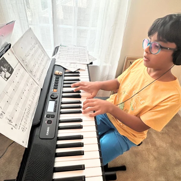 Private Music Lessons in Apex NC for Piano, Voice, and Guitar. 1-on-1 instruction from music tutors that offer tailored music education ideal for advanced students, students who need help with focus, or those who just prefer the learning experience that comes from dedicated teacher focus.